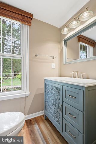 11913 HOLLY SPRING DR, Great Falls, VA 22066