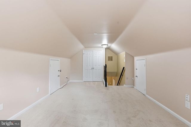 11913 HOLLY SPRING DR, Great Falls, VA 22066
