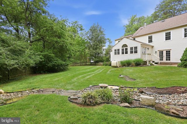 11913 HOLLY SPRING DR, Great Falls, VA 22066