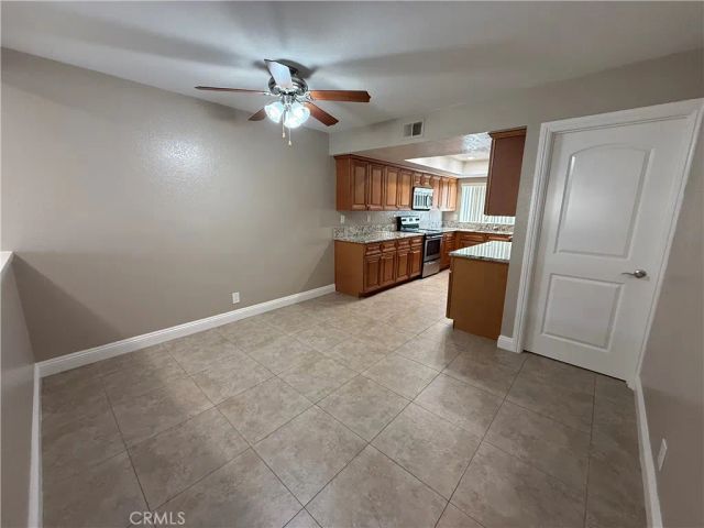 2063 Charle C2, Costa Mesa, CA 92627