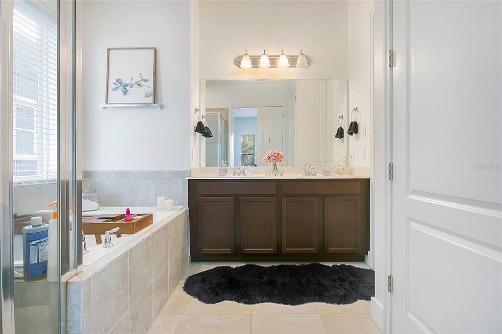 Image 16 of property listing at 13795 ELIOT AVENUE, Orlando, FL 32827