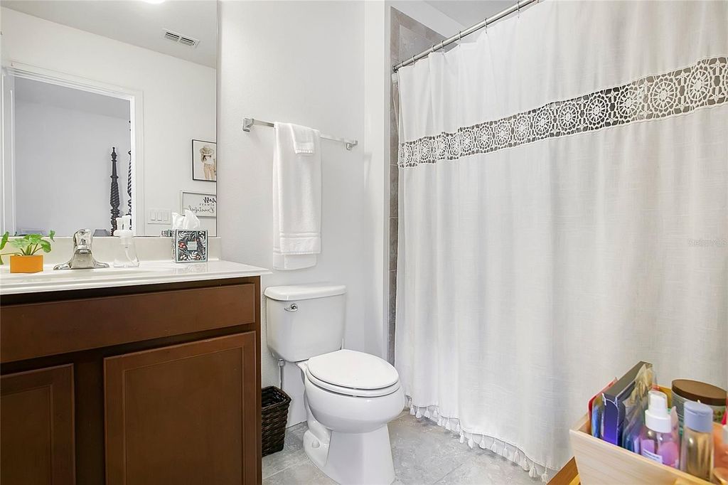 Image 26 of property listing at 13795 ELIOT AVENUE, Orlando, FL 32827