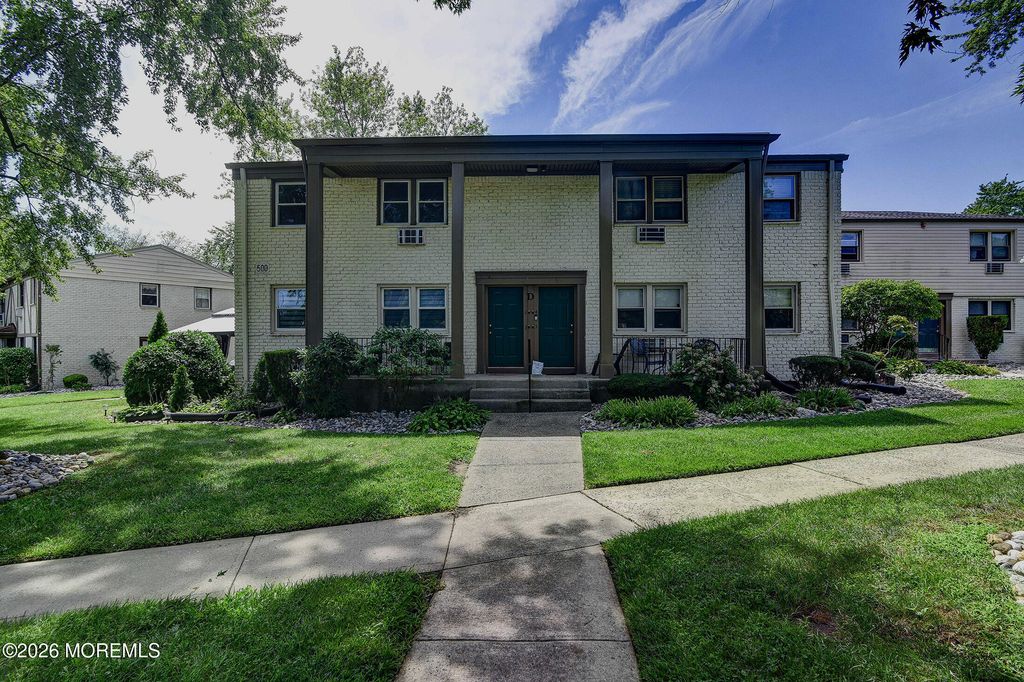 500 Cliffwood Avenue D2, Matawan, NJ 07747