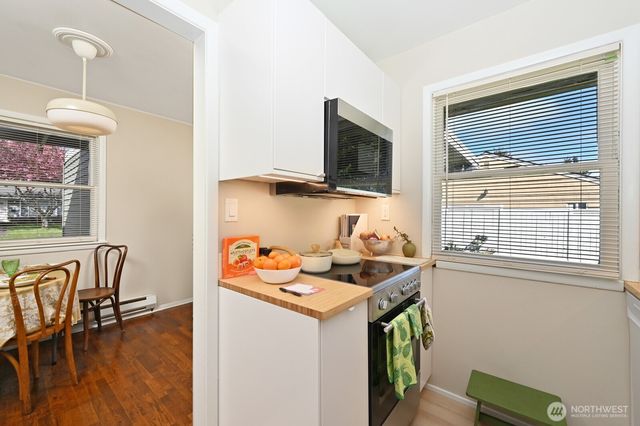 9328 31st Avenue SW, Seattle, WA 98126