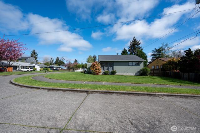 9328 31st Avenue SW, Seattle, WA 98126