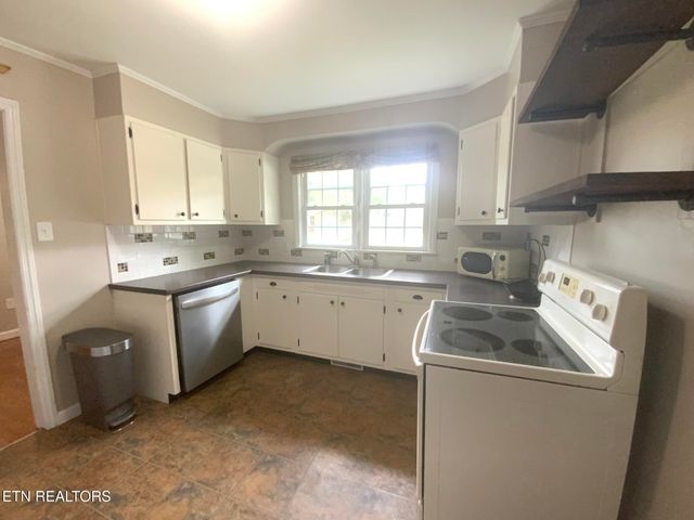 1201 Blossom Lane, Kingston, TN 37763