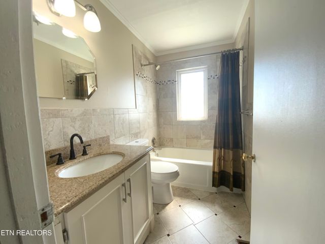 1201 Blossom Lane, Kingston, TN 37763