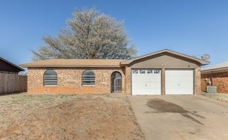 7404 Fir Avenue, Lubbock, TX 79404