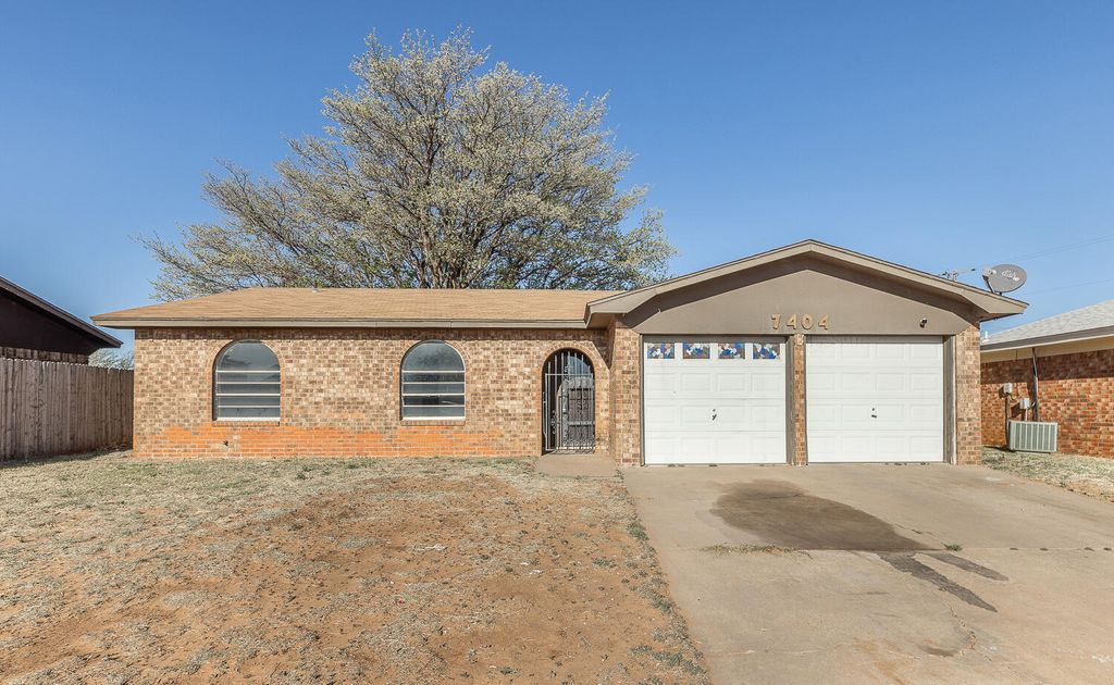 7404 Fir Avenue, Lubbock, TX 79404