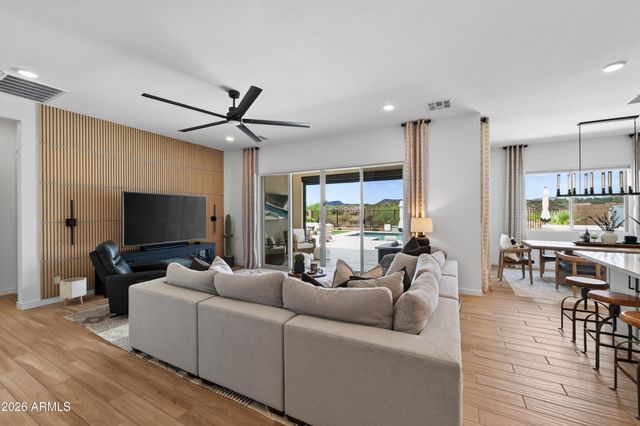 44620 N 44Th Dr --, New River, AZ 85087