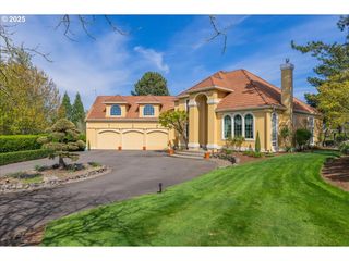 300 Se ARROW CREEK Ln, Gresham, OR 97080
