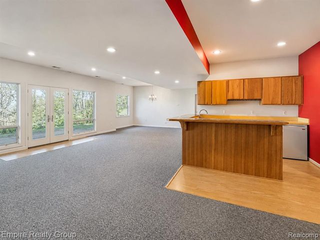 2111 Oak Terrace, Ortonville, MI 48462