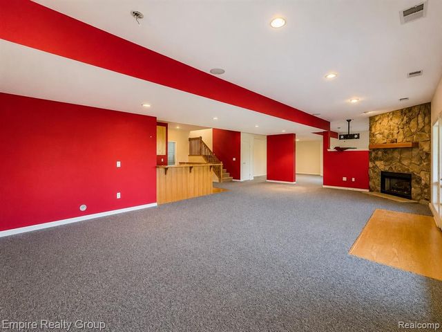 2111 Oak Terrace, Ortonville, MI 48462