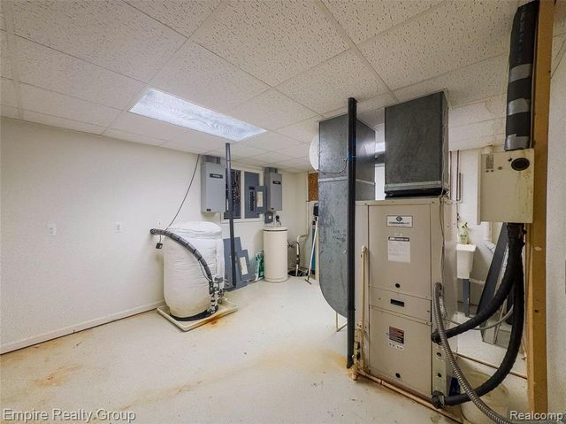 2111 Oak Terrace, Ortonville, MI 48462