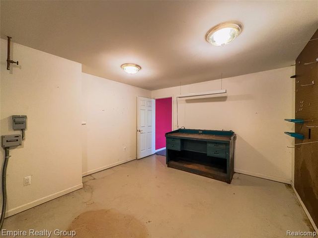 2111 Oak Terrace, Ortonville, MI 48462