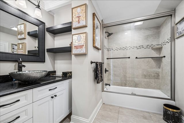 2455 Rhodes Avenue, River Grove, IL 60171