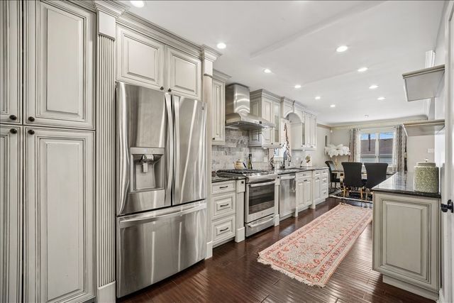 2455 Rhodes Avenue, River Grove, IL 60171