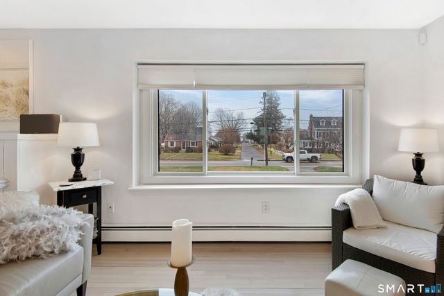 17 College Street, Old Saybrook, CT 06475