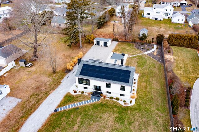 17 College Street, Old Saybrook, CT 06475