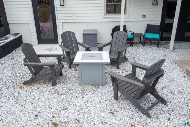 17 College Street, Old Saybrook, CT 06475