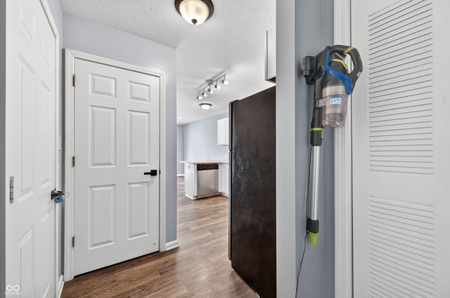 5816 Beacon Cove Way 29, Indianapolis, IN 46237