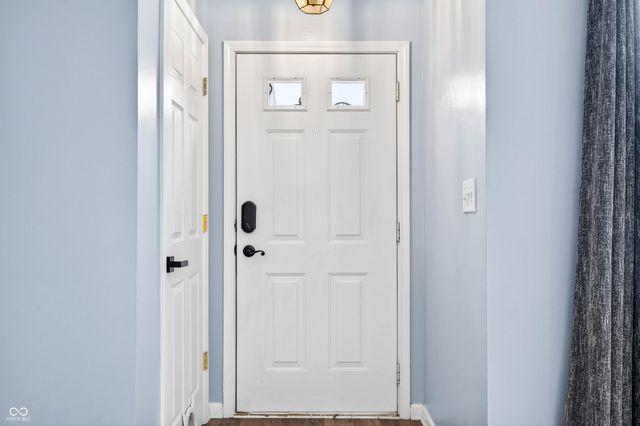 5816 Beacon Cove Way 29, Indianapolis, IN 46237