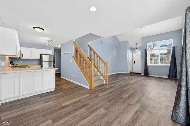 5816 Beacon Cove Way 29, Indianapolis, IN 46237