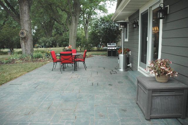 824 Suffolk Drive, Janesville, WI 53546