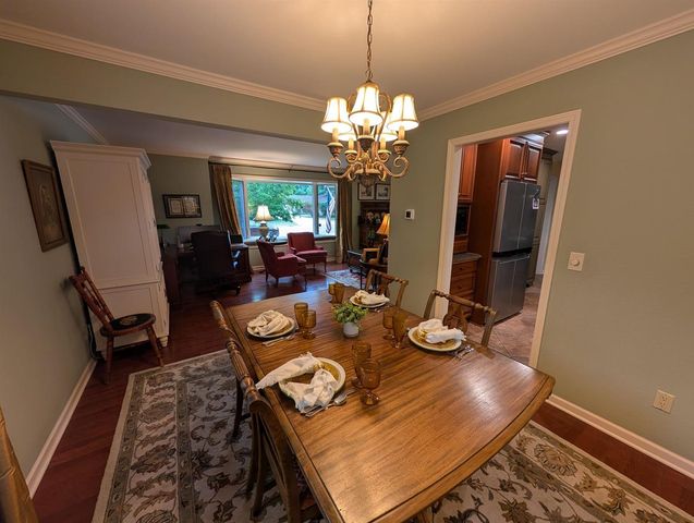 824 Suffolk Drive, Janesville, WI 53546