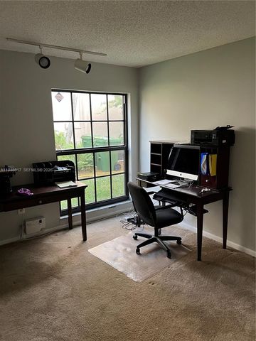 10140 NW 21st Ct, Pembroke Pines, FL 33026