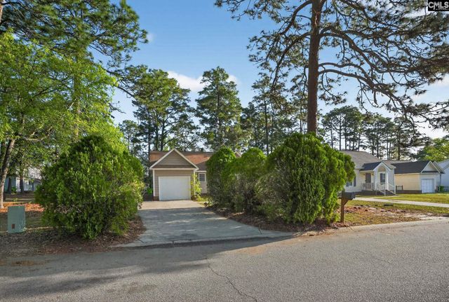 105 Field Pine Avenue, Hopkins, SC 29061