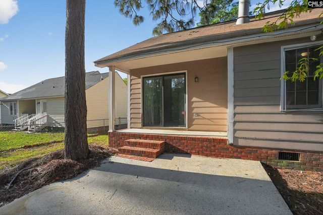 105 Field Pine Avenue, Hopkins, SC 29061