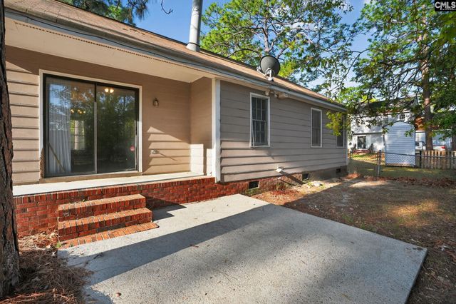 105 Field Pine Avenue, Hopkins, SC 29061