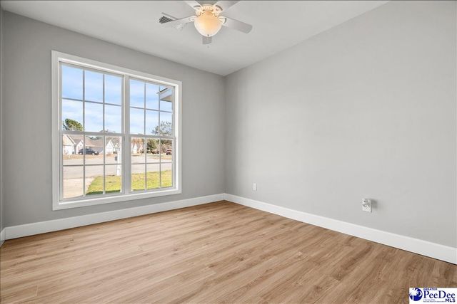 2932 Bentgrass CT, Effingham, SC 29541