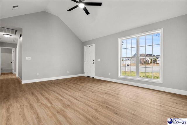 2932 Bentgrass CT, Effingham, SC 29541