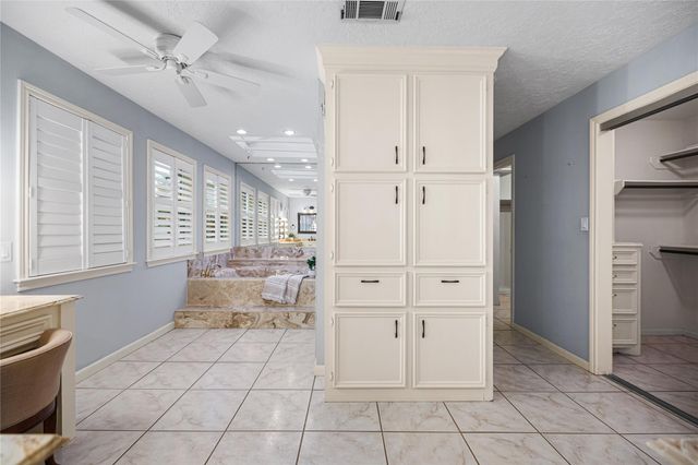 13302 Northshore Drive, Montgomery, TX 77356