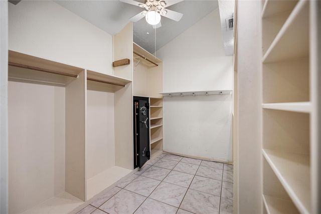 13302 Northshore Drive, Montgomery, TX 77356