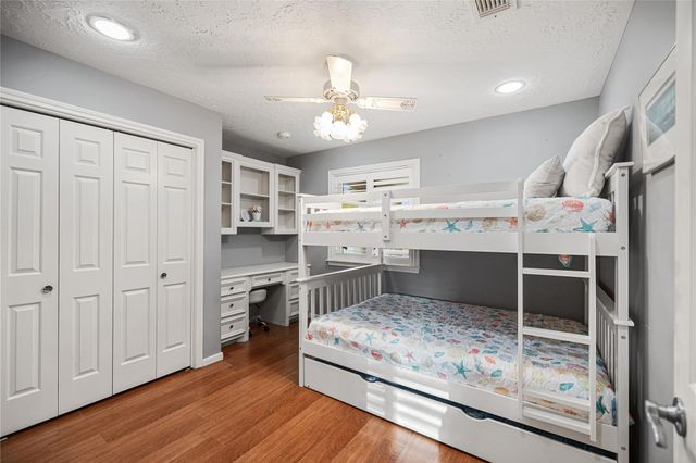 13302 Northshore Drive, Montgomery, TX 77356