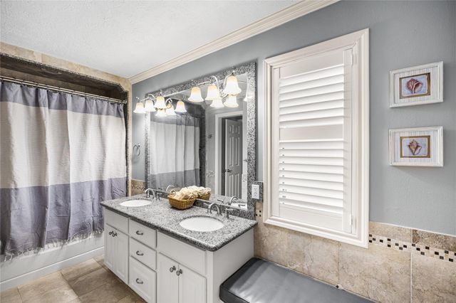 13302 Northshore Drive, Montgomery, TX 77356