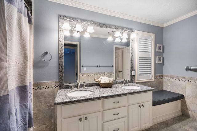 13302 Northshore Drive, Montgomery, TX 77356