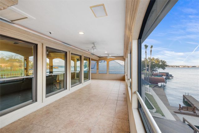 13302 Northshore Drive, Montgomery, TX 77356