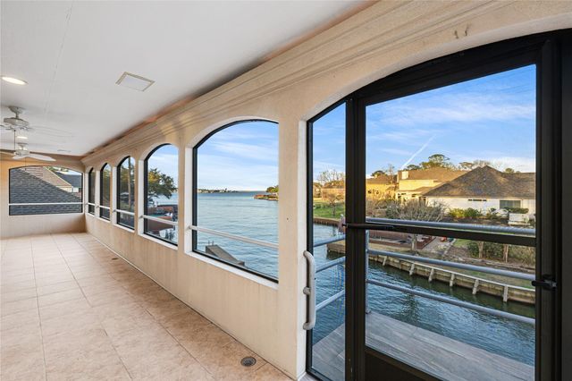 13302 Northshore Drive, Montgomery, TX 77356