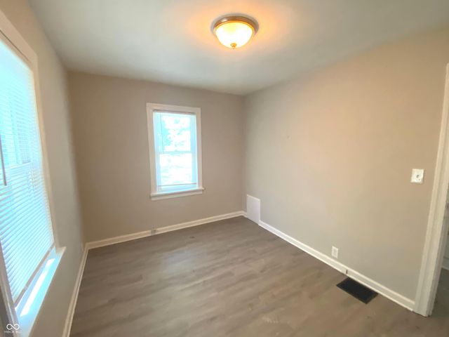 1462 N Gladstone Avenue, Indianapolis, IN 46201