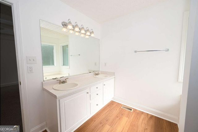 6532 Sundial Avenue, Flowery Branch, GA 30542
