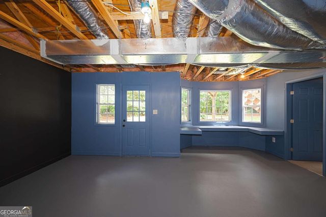 6532 Sundial Avenue, Flowery Branch, GA 30542