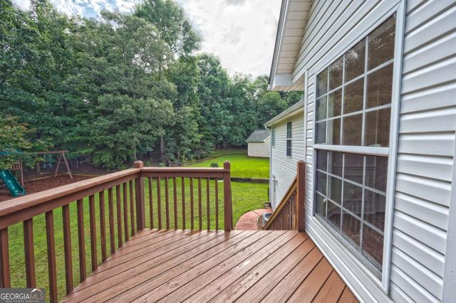 6532 Sundial Avenue, Flowery Branch, GA 30542