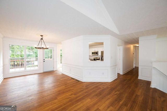6532 Sundial Avenue, Flowery Branch, GA 30542