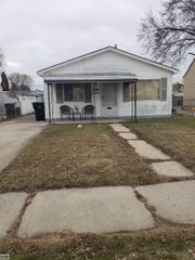 17468 Ivanhoe Street, Roseville, MI 48066