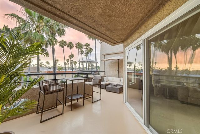 1200 Pacific Coast, Huntington Beach, CA 92648