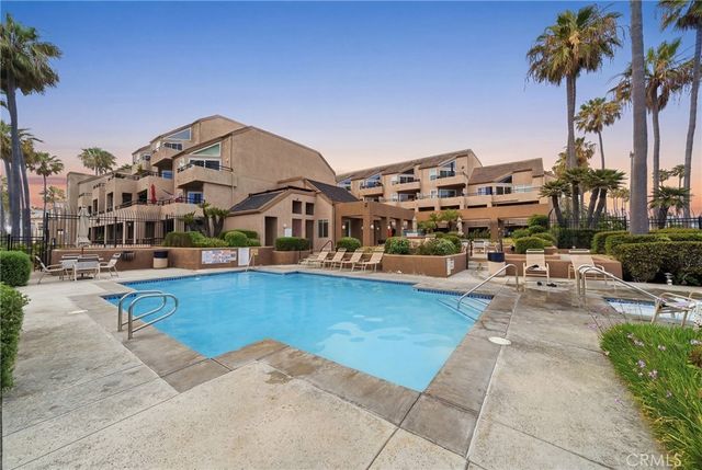1200 Pacific Coast, Huntington Beach, CA 92648
